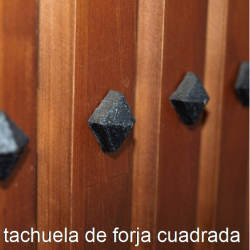 Cubreradiador mod. Astur detalle tachuela