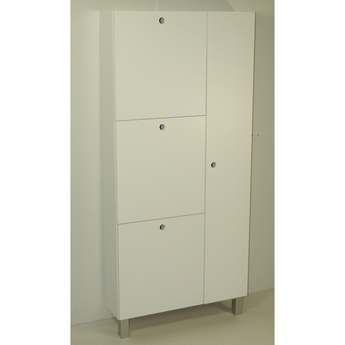 Mueble Zapatero y Cubreradiador lacado en blanco