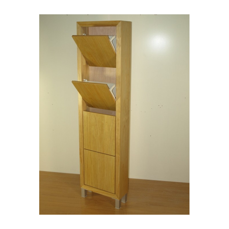mueble zapatero de cuatro portones.
